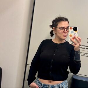 Meet your Posher, Alexandra